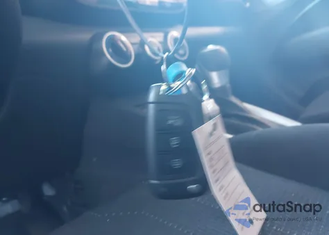 2022 Hyundai Venue Se z USA, uszkodzony, nr VIN KMHRB8A35NU174697